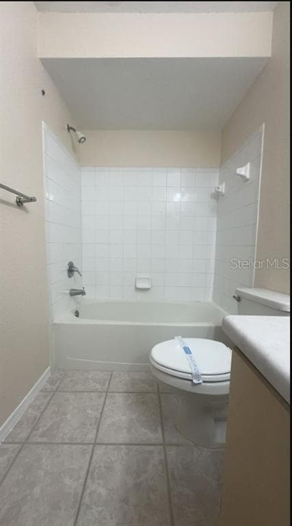 Building Photo - 13815 Fairway Island Dr