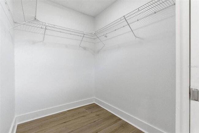 Building Photo - 3916 W Iowa Ave