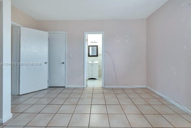 Building Photo - 1280 W 54th St