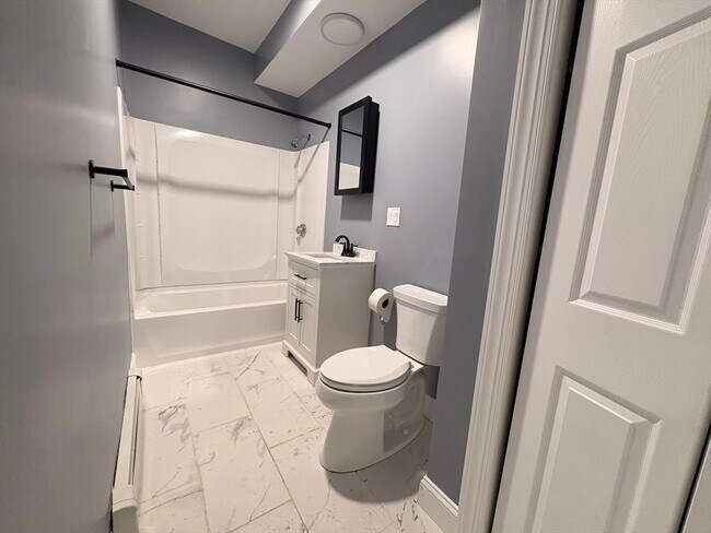 Building Photo - 25 Central Square