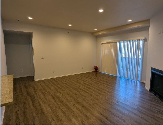 Building Photo - 875 E 78th Ave