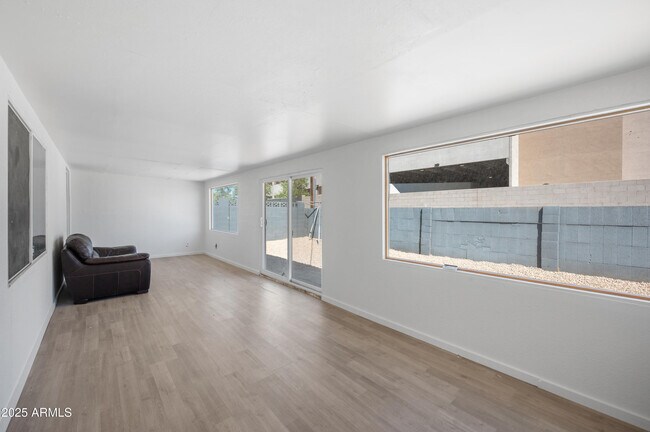 Building Photo - 2037 N 71st St