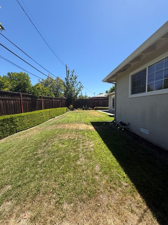 Building Photo - 1767 Cardel Way