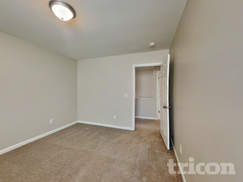 Building Photo - 5750 Misty Meadows Ct