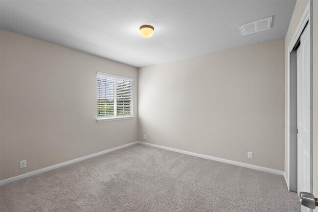 Building Photo - 8540 White Ibis Dr