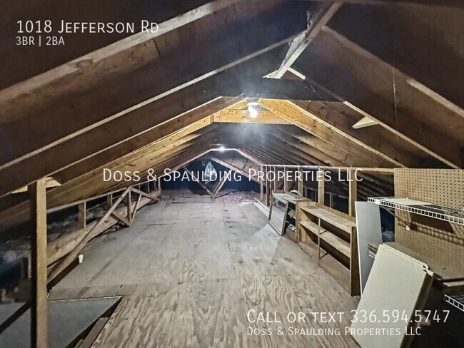 Building Photo - 1018 Jefferson Rd