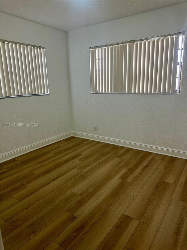 Building Photo - 1801 SW 25th Ave