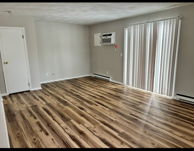 Building Photo - 6332 Norburn Way