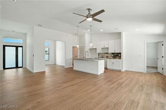 Building Photo - 2607 38th St SW