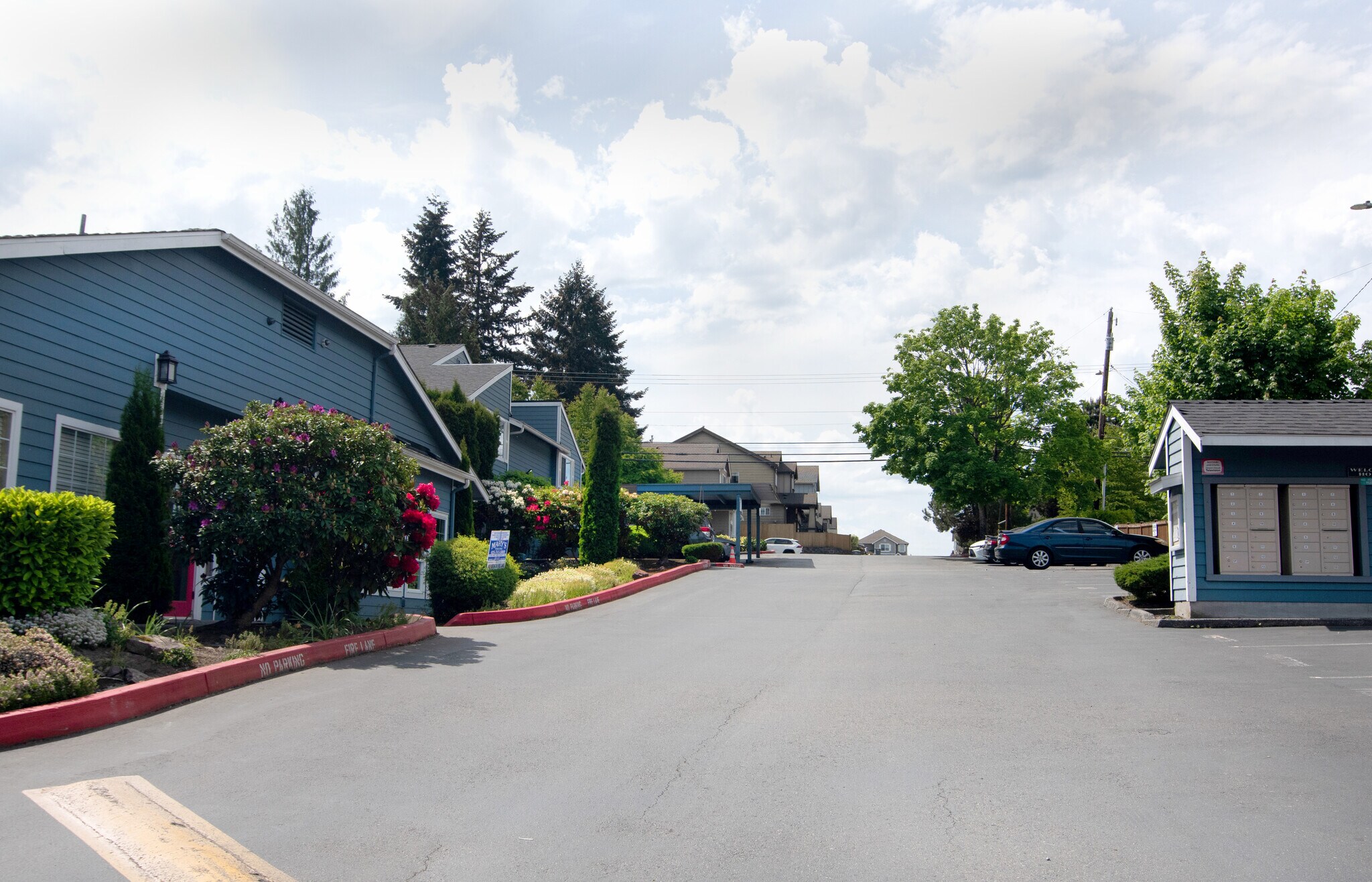 Building Photo - 16817 Larch Way