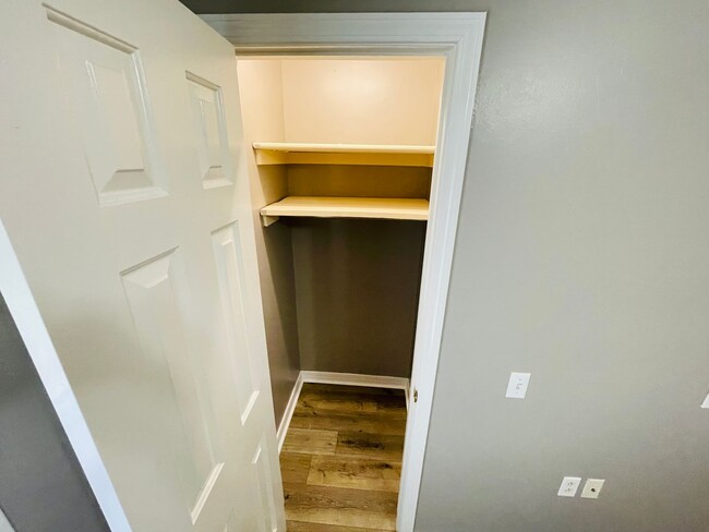 Building Photo - 3BR/2BA For Rent