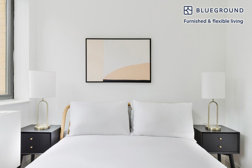 Building Photo - 222 E 34th St