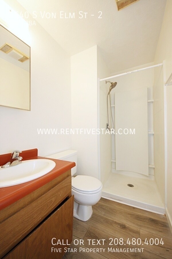 Building Photo - 1640 S Von Elm St