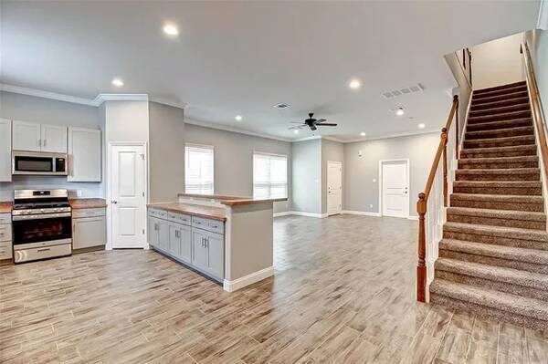 Building Photo - 2122 Abiding Grace Cir