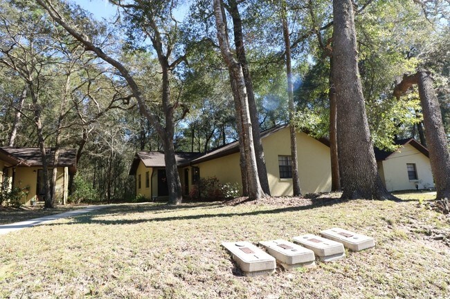 Primary Photo - 3381 NE 56th Ave