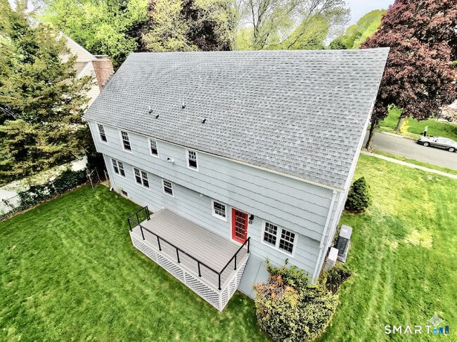 Building Photo - 38 Pepperbush Ln