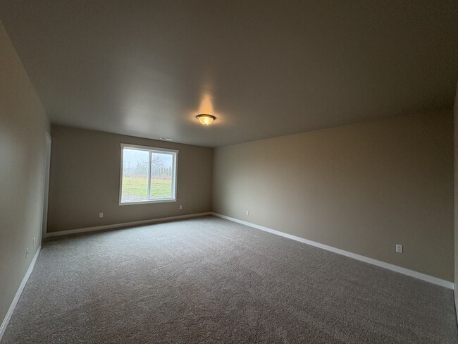 Building Photo - 130 Doggone Ln