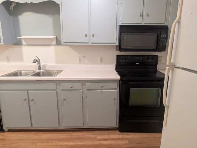 Building Photo - 1287 Schaub Dr