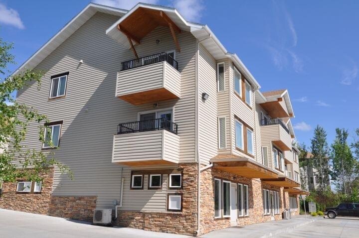 Building Photo - 640 Lake Elmo Dr