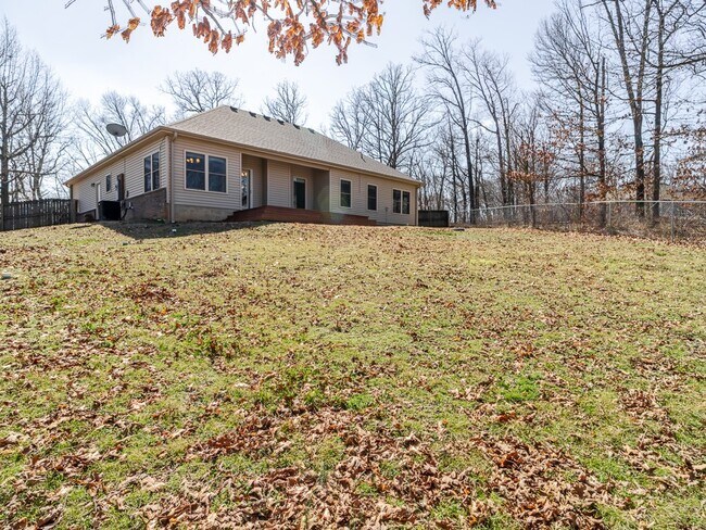 Building Photo - 13 Bobwith Ln