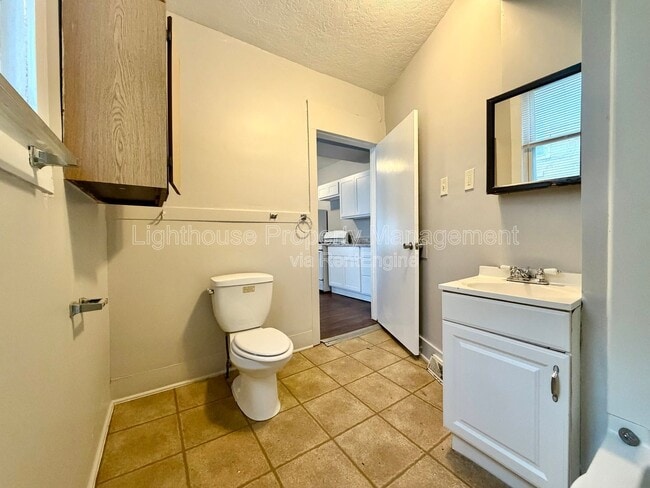 Building Photo - 1515 Hoyt St