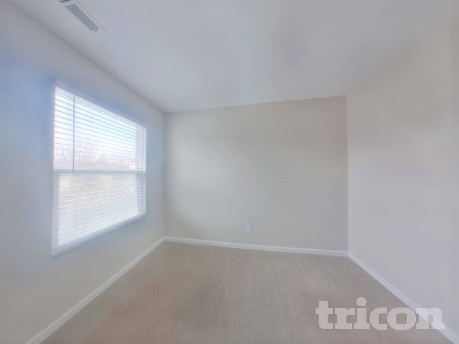 Building Photo - 1048 Silverberry St