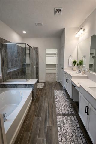 Building Photo - 1604 Sawyer Dr