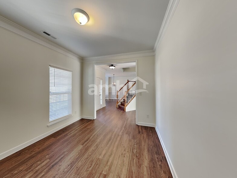 Building Photo - 8317 Suttonview Dr