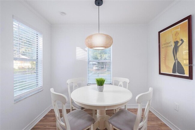 Building Photo - 1221 E Ida St