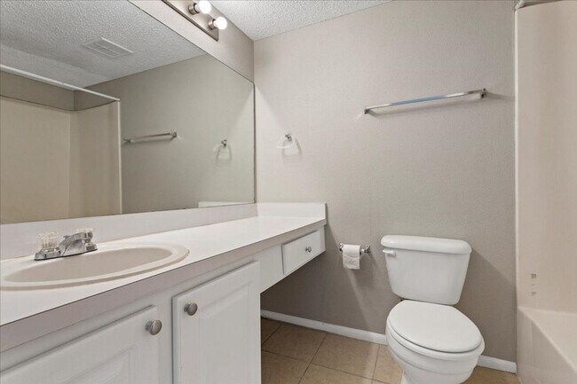 Building Photo - 115 Oyster Bay Cir