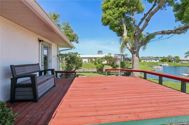 Building Photo - 1717 Danbury Dr