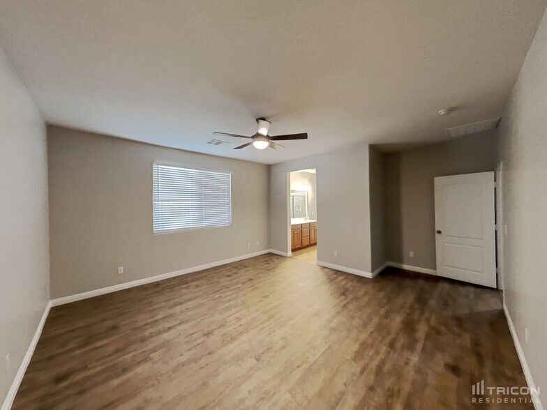 Building Photo - 104 Buck Ranch Ave