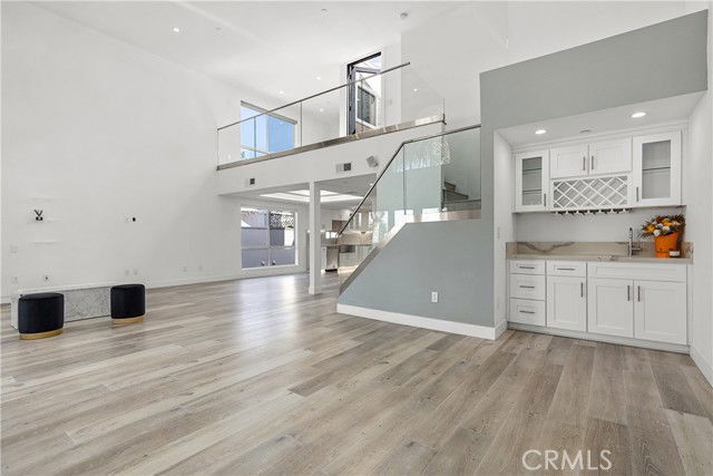 Building Photo - 4235 Mary Ellen Ave