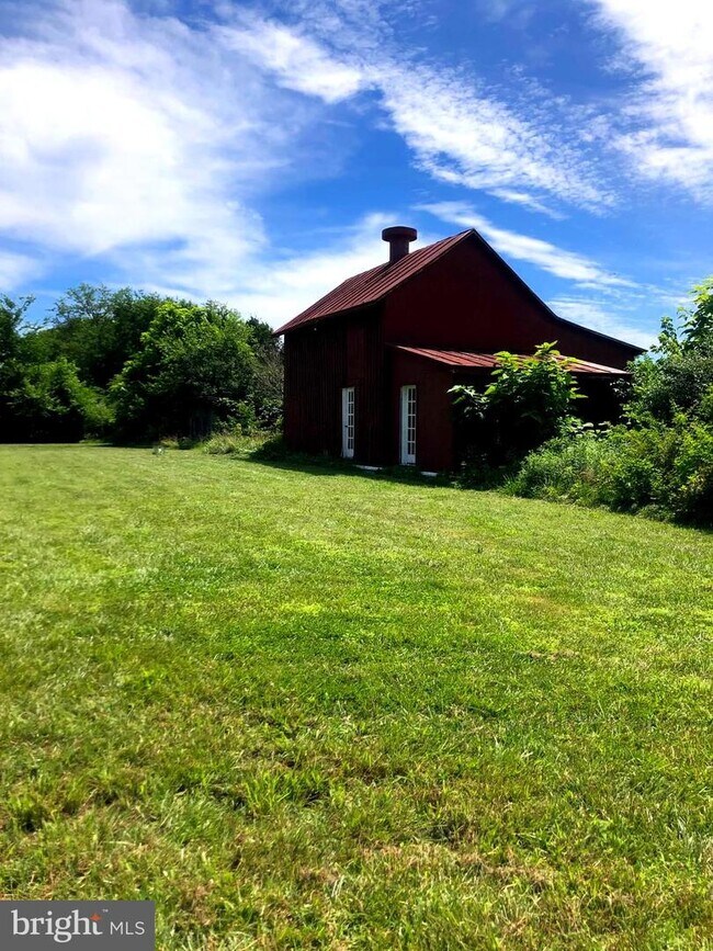 Building Photo - 9034 Burwell Rd