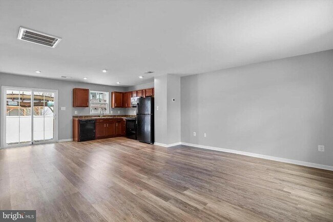 Building Photo - 125 Ceritos Trl