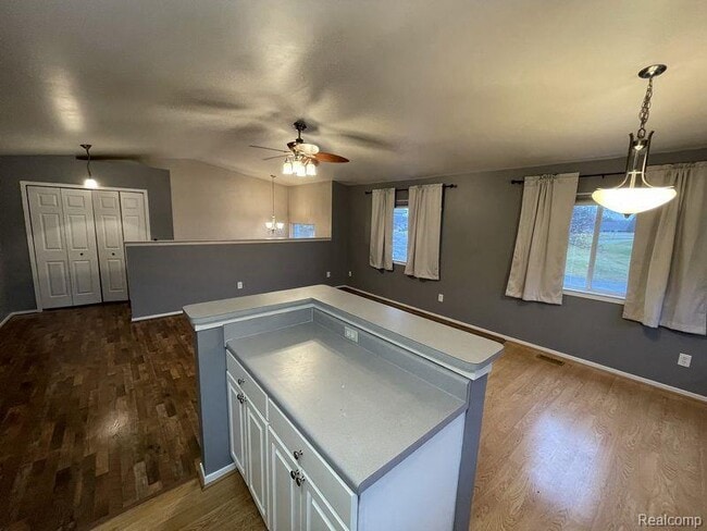 Building Photo - 1079 River Ridge Cir