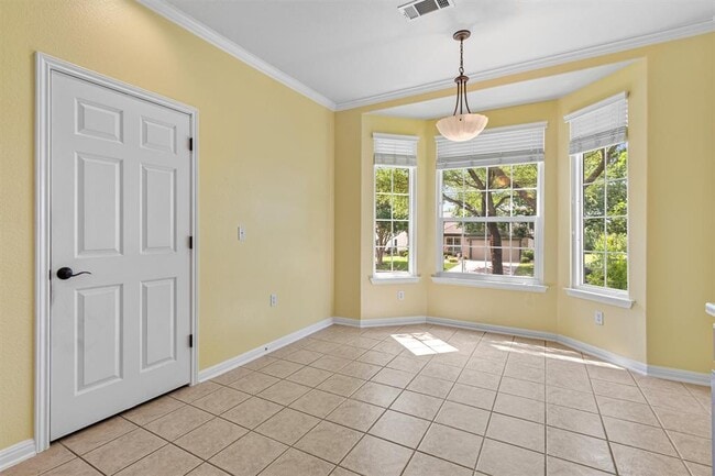 Building Photo - 409 Rio Grande Loop