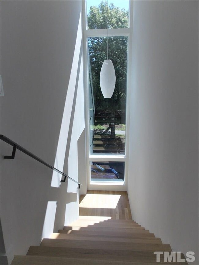 Building Photo - 420 Chavis Way