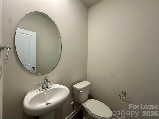 Building Photo - 4130 County Down Ave