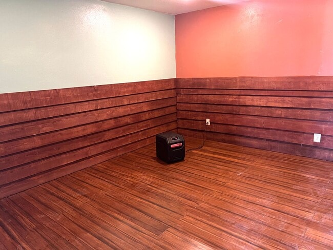 Building Photo - 1 bedroom duplex with office, in Big Lake