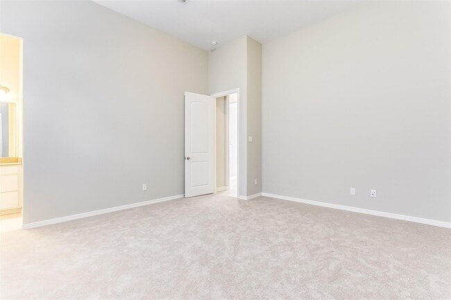 Building Photo - 4227 Carol Ridge Dr