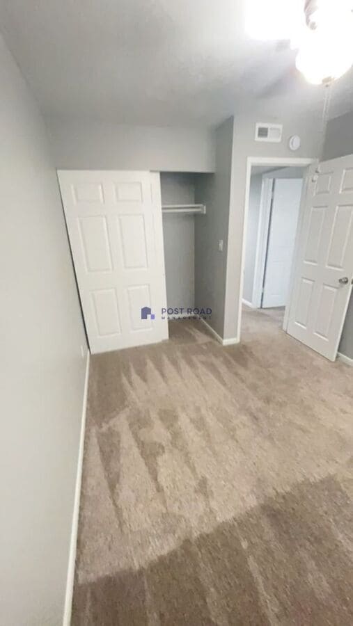 Building Photo - 515 W 27th St S