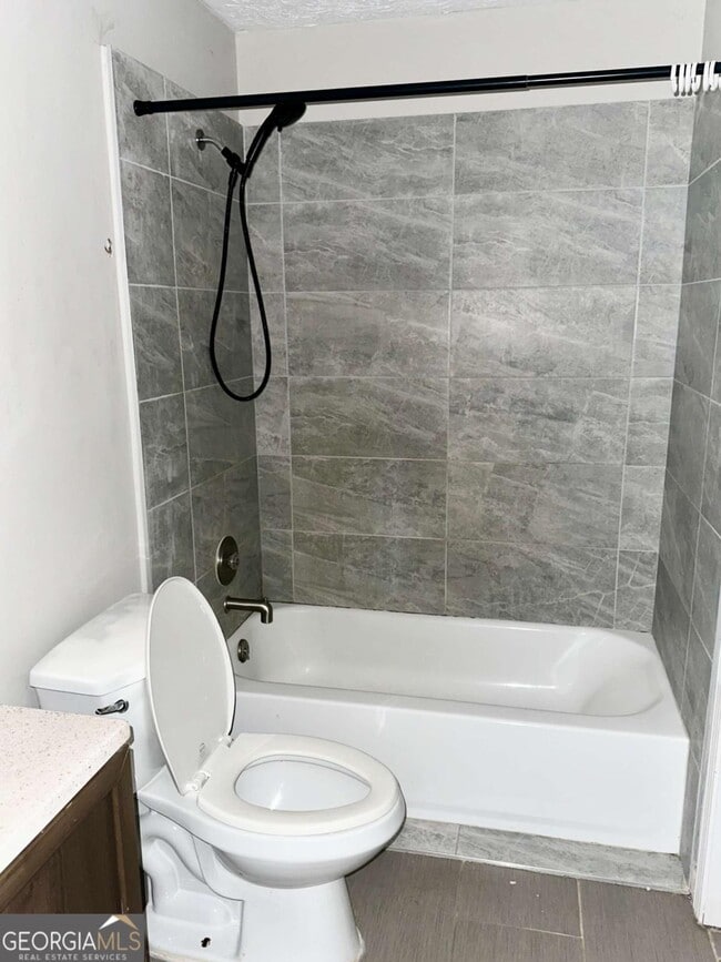 Building Photo - 93 Hartley Woods Dr