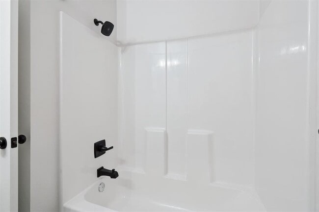 Building Photo - 15908 Buffalo Dr