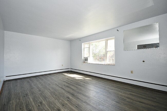 Building Photo - 2236 Brownsville Rd