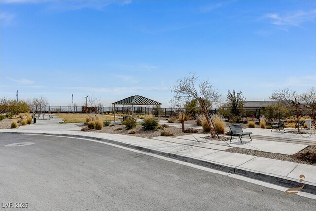 Building Photo - 11837 Grassy Pln Ave