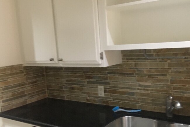 Kitchen - 1882 Pandora Ave