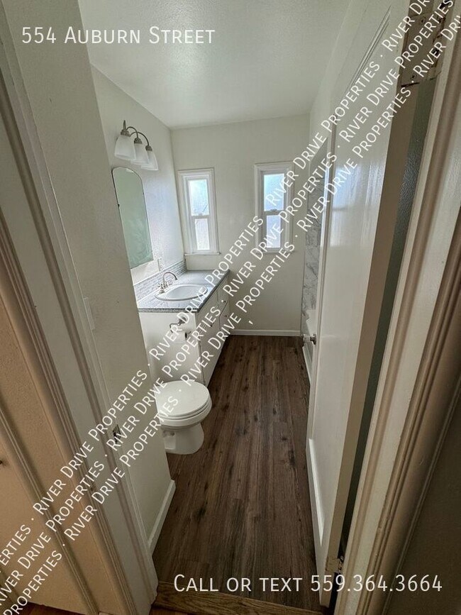 Building Photo - PRICE DROP- Spacious Vintage Beauty in Tulare