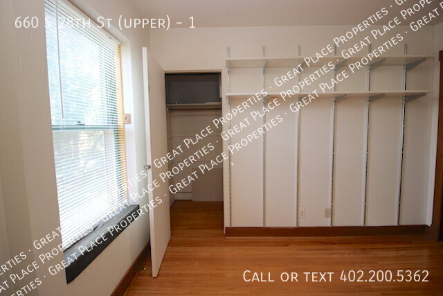 Building Photo - 660 S 28th St
