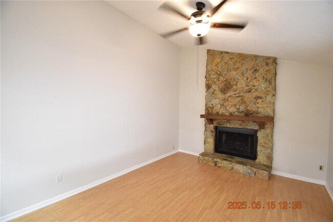 Building Photo - 4008 Briarlake Dr